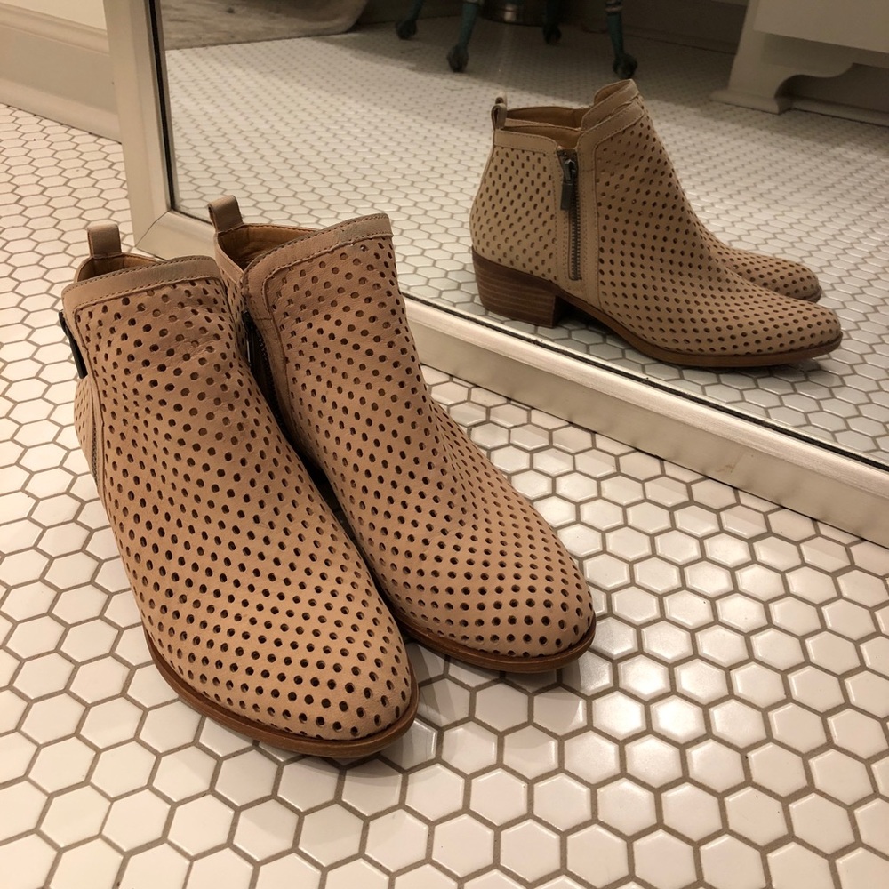 Steve Madden bootie